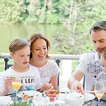 Romantischer Winkel Roligio & Wellness