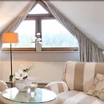 Romantischer Winkel Roligio & Wellness 4*