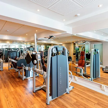 Romantischer Winkel Roligio & Wellness 리조트 바트사흐사