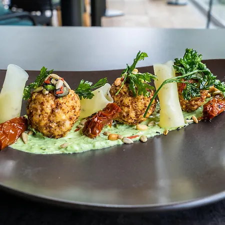 Romantischer Winkel Roligio & Wellness 바트사흐사