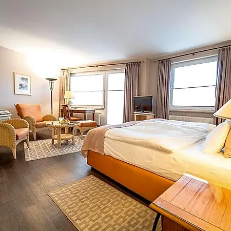 Romantischer Winkel Roligio & Wellness Resort 4*