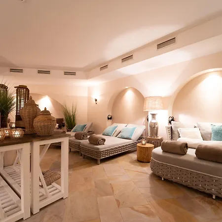 Romantischer Winkel Roligio & Wellness Resort