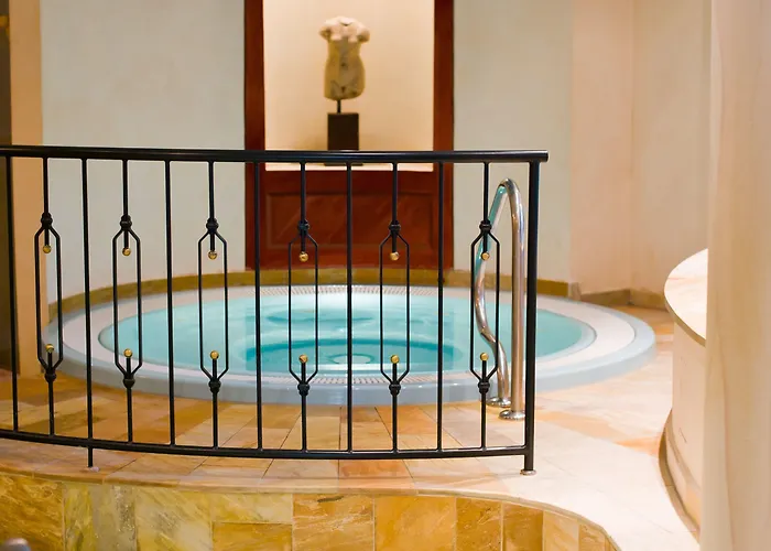 Romantischer Winkel Roligio & Wellness Resort 4*