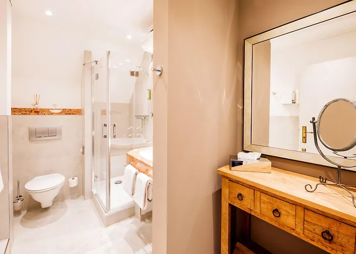 Romantischer Winkel Roligio & Wellness 4*