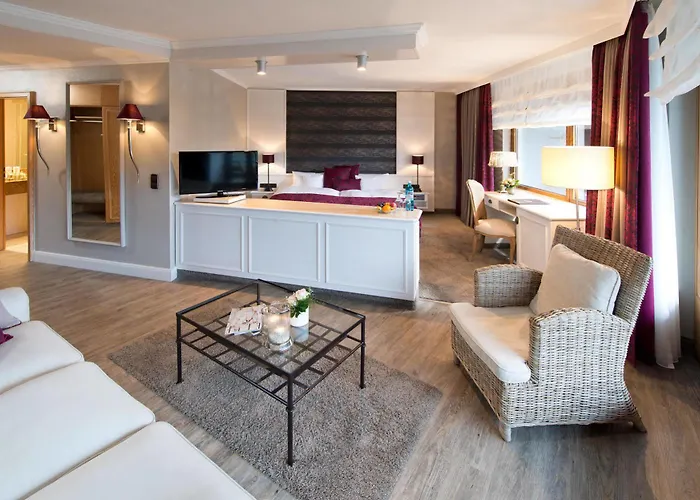 Romantischer Winkel Roligio & Wellness Resort 4*